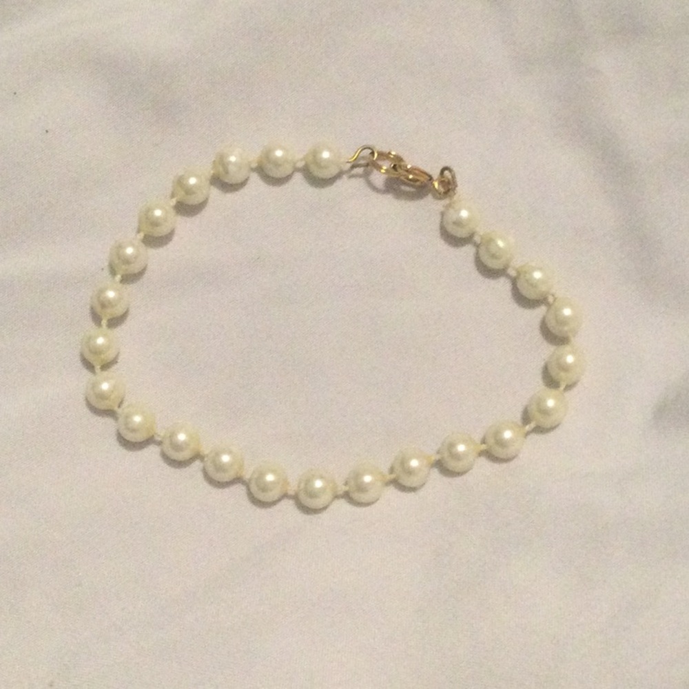 Pearl bracelet women’s
